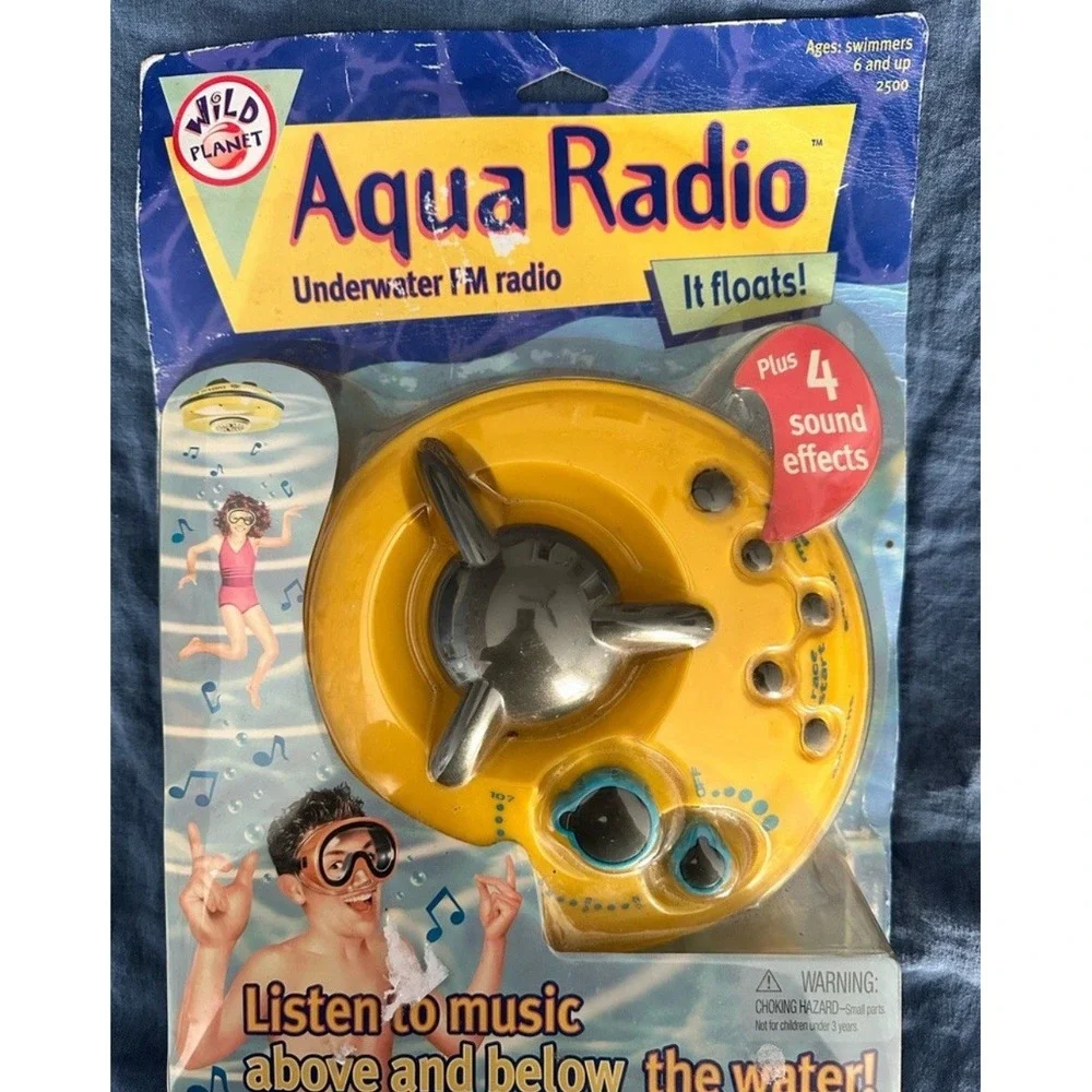 Vtg 2001 Wild Planet Aqua Underwater FM‎ Radio Sound Effects Swimming Pool toy